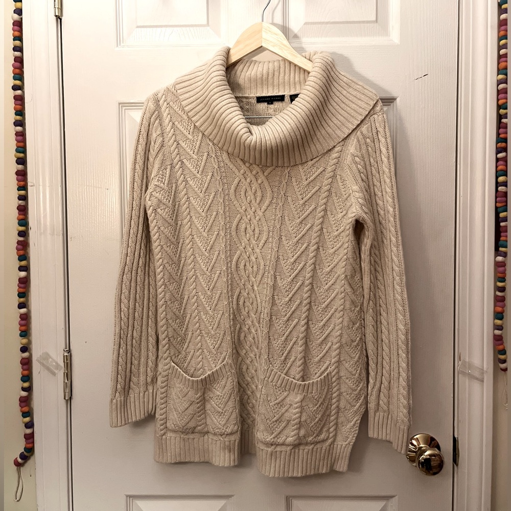 3 for $25❤️ Jeanne Pierre beige cowl neck cable knit sweater size small.